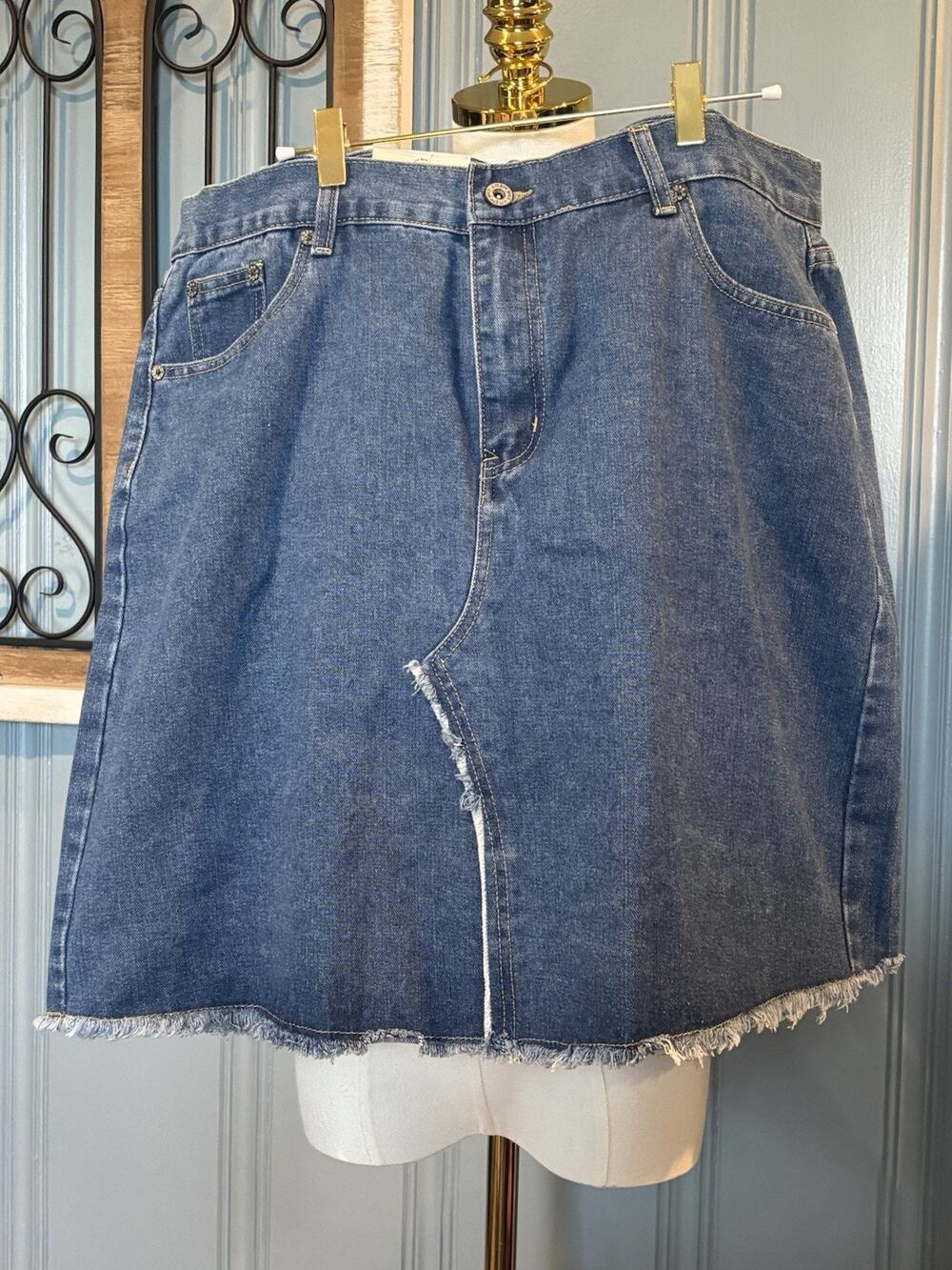 Women's Plus Umgee Modest Western Blue Denim Jean Skirt Frayed Hem NWT 2XL